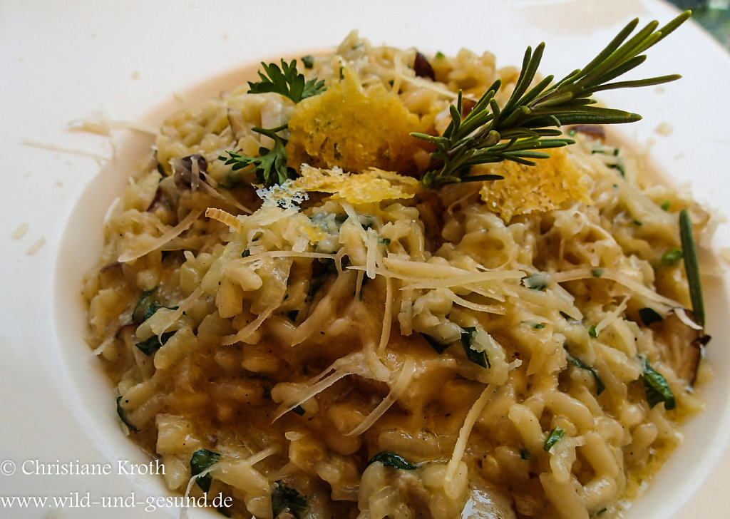 Wildkräuter-Risotto mit Parmesan